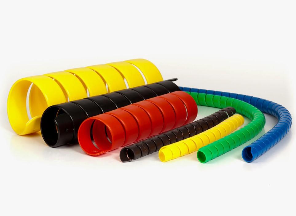 Защита пластиковая 24 мм красная ( уп. 50 м.п. )